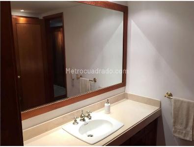 Apartamento en venta en Los Rosales, Bogotá · foto 16 de 17