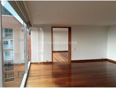 Apartamento en venta en Los Rosales, Bogotá · foto 3 de 17