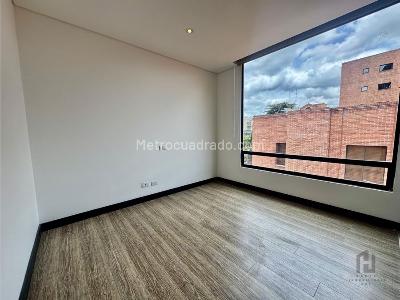 Apartamento de 2 alcobas en venta en Los Rosales, Bogotá, 92 m² · foto 14 de 20