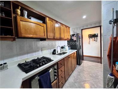 Apartamento en venta en El Contador, Bogotá · foto 4 de 13