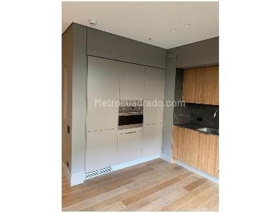 Apartamento en arriendo en Los Rosales, Bogotá · foto 4 de 13