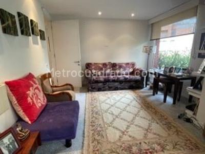 Apartamento de 2 alcobas en venta en Chico, Bogotá, 150 m² · foto 11 de 12