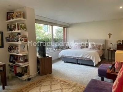 Apartamento de 2 alcobas en venta en Chico, Bogotá, 150 m² · foto 12 de 12