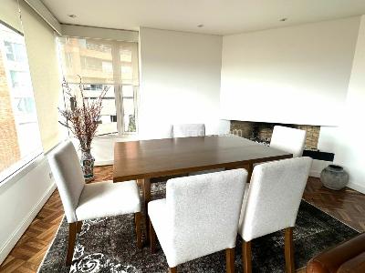 Apartamento de 2 alcobas en venta en Chico, Bogotá, 150 m² · foto 2 de 12
