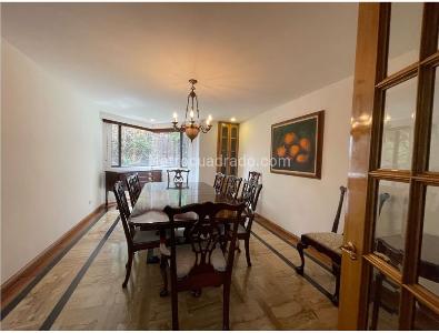 Apartamento en venta en Los Rosales, Bogotá · foto 7 de 18