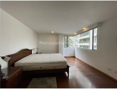 Apartamento en venta en Los Rosales, Bogotá · foto 14 de 18