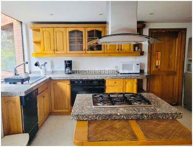 Apartamento en venta en Los Rosales, Bogotá · foto 15 de 18