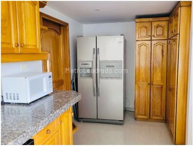 Apartamento en venta en Los Rosales, Bogotá · foto 16 de 18