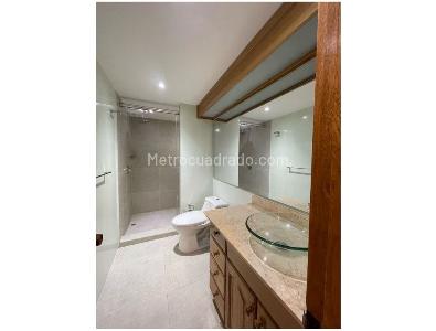 Apartamento en venta en Los Rosales, Bogotá · foto 8 de 18