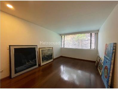 Apartamento en venta en Los Rosales, Bogotá · foto 10 de 18