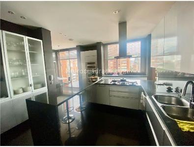 Apartamento de 4 alcobas en venta en La Cabrera, Bogotá, 392 m² · foto 6 de 19