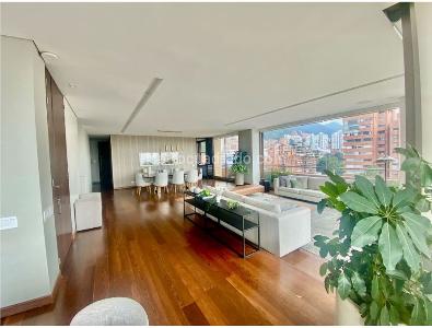 Apartamento de 4 alcobas en venta en La Cabrera, Bogotá, 392 m² · foto 3 de 19