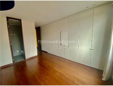 Apartamento de 4 alcobas en venta en La Cabrera, Bogotá, 392 m² · foto 11 de 19