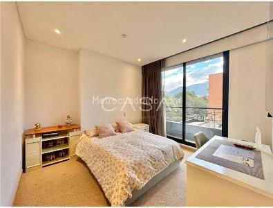 Apartamento de 2 alcobas en venta en Parque Del Virrey, Bogotá, 149 m² · foto 6 de 20