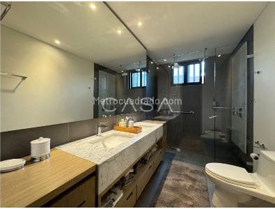 Apartamento de 2 alcobas en venta en Parque Del Virrey, Bogotá, 149 m² · foto 7 de 20