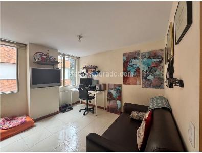 Apartamento de 3 alcobas en venta en El Virrey, Bogotá, 113 m² · foto 3 de 10