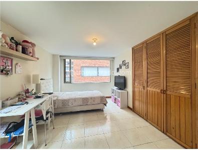 Apartamento de 3 alcobas en venta en El Virrey, Bogotá, 113 m² · foto 9 de 10