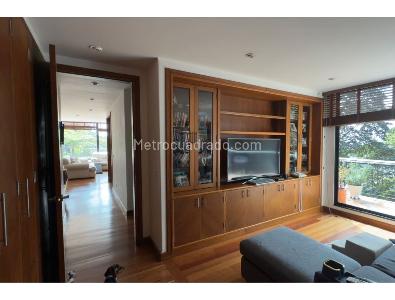 Apartamento de 4 alcobas en venta en Santa Barbara Alta, Bogotá, 298 m² · foto 17 de 20