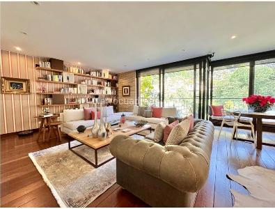 Apartamento de 3 alcobas en venta en Refugio Alto, Bogotá, 247 m² · foto 12 de 20