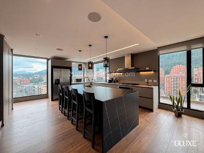 Apartamento de 2 alcobas en venta en Santa Barbara Alta, Bogotá, 174 m² · foto 10 de 18