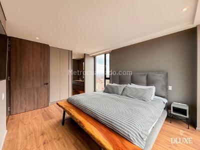 Apartamento de 2 alcobas en venta en Santa Barbara Alta, Bogotá, 174 m² · foto 15 de 18