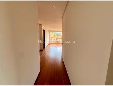 Apartamento en venta en Santa Barbara Alta, Bogotá · foto 7 de 20