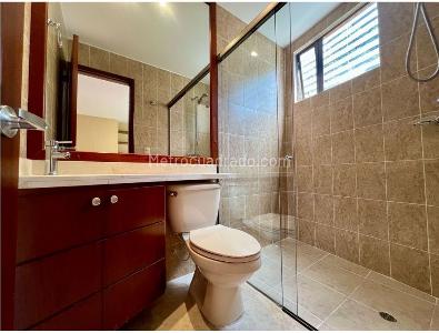 Apartamento en venta en Santa Barbara Alta, Bogotá · foto 8 de 20