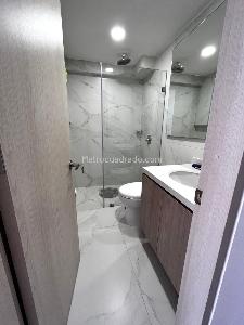 Apartamento de 3 alcobas en venta en Chico Santa Barbara, Bogotá, 160 m² · foto 13 de 20