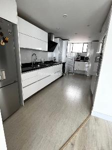 Apartamento de 3 alcobas en venta en Chico Santa Barbara, Bogotá, 160 m² · foto 15 de 20