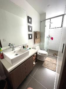 Apartamento de 1 alcoba en venta en Chico Santa Barbara, Bogotá, 60 m² · foto 11 de 11