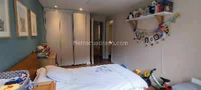 Apartamento de 3 alcobas en venta en Chico Alto, Bogotá, 253 m² · foto 17 de 20