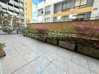 Apartamento de 2 alcobas en venta en Chico Norte, Bogotá, 190 m² · foto 6 de 10
