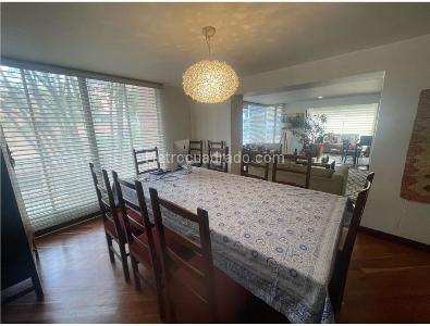 Apartamento de 3 alcobas en venta en El Retiro, Bogotá, 145 m² · foto 3 de 11