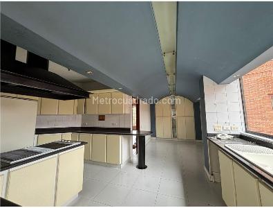 Apartamento en venta en Chico Norte, Bogotá · foto 4 de 10