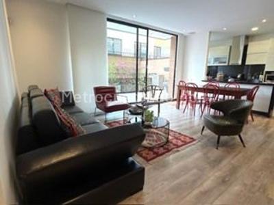 Apartamento de 2 alcobas en venta en Chico Norte, Bogotá, 150 m² · foto 6 de 13