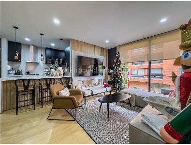 Apartamento en venta en Chico Navarra, Bogotá · foto 2 de 13