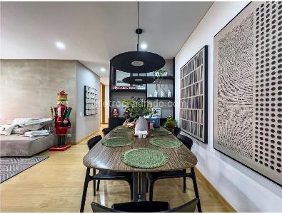 Apartamento de 3 alcobas en venta en Chico Navarra, Bogotá, 109 m² · foto 2 de 13