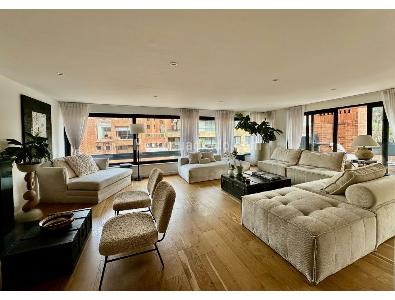 Apartamento de 4 alcobas en venta en Los Rosales, Bogotá, 370 m² · foto 3 de 17