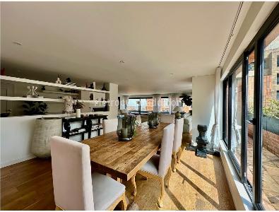 Apartamento de 4 alcobas en venta en Los Rosales, Bogotá, 370 m² · foto 8 de 17
