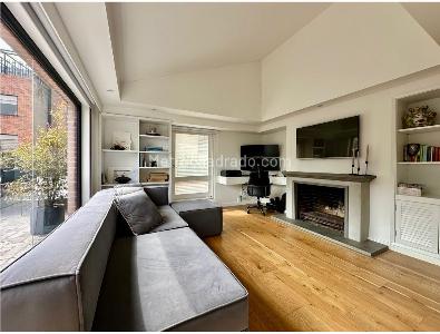 Apartamento de 4 alcobas en venta en Los Rosales, Bogotá, 260 m² · foto 17 de 20