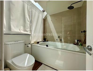 Apartamento de 4 alcobas en venta en Los Rosales, Bogotá, 260 m² · foto 15 de 20