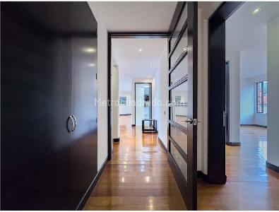 Apartamento en venta en Chico Navarra, Bogotá · foto 10 de 16