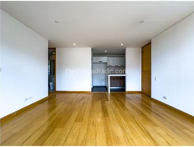 Apartamento de 2 alcobas en venta en Chico Navarra, Bogotá, 80 m² · foto 10 de 16