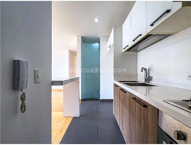 Apartamento de 2 alcobas en venta en Chico Navarra, Bogotá, 80 m² · foto 13 de 16