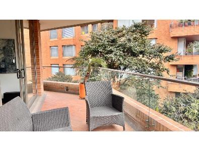 Apartamento de 4 alcobas en venta en Chico, Bogotá, 351 m² · foto 3 de 12