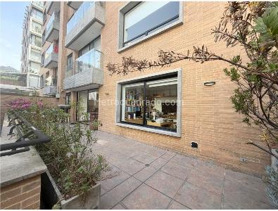 Apartamento de 3 alcobas en venta en Chico Norte, Bogotá, 130 m² · foto 8 de 10