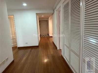 Apartamento en venta en Chico Norte, Bogotá · foto 4 de 19