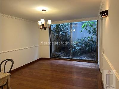 Apartamento en venta en Chico Norte, Bogotá · foto 2 de 19