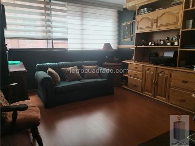 Apartamento de 3 alcobas en venta en Chico Santa Barbara, Bogotá, 195 m² · foto 9 de 20