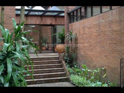 Apartamento de 4 alcobas en venta en Colinas De Suba Cerros De Suba, Bogotá, 485 m² · foto 4 de 12